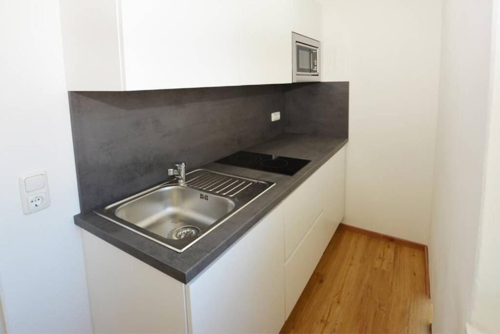 Alpenblick - Modernes Apartment In Ruhelage Villach Kültér fotó